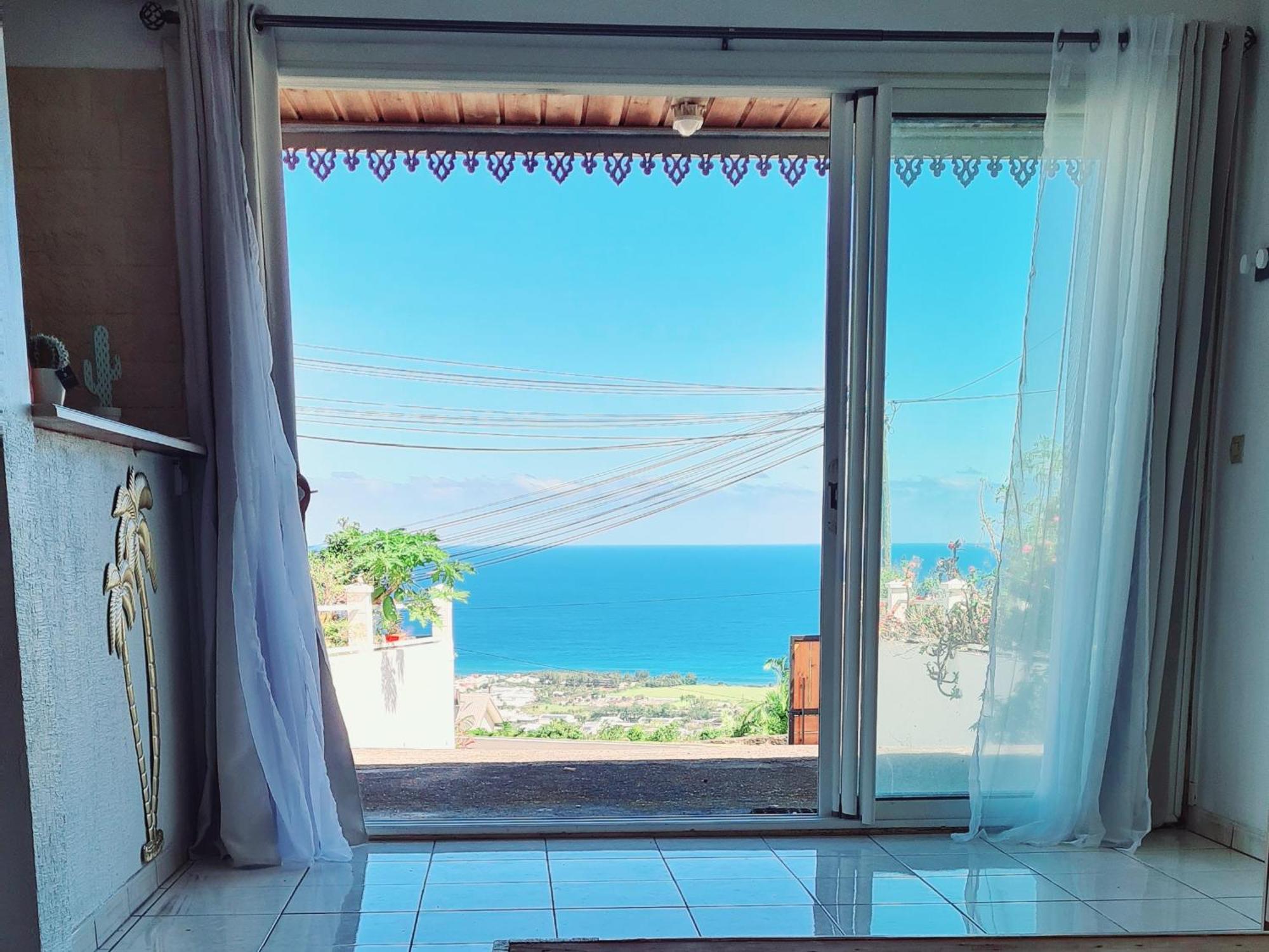 Apartamento Le Cocon De Madana Saint-Joseph Exterior foto